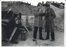 19_Pomiary-obciążenia-Kaponiera-w-Poznaniu-1973-r.-przy-instrumencie-kuca-Andrzej-Jasiak