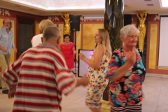 111 żywiołowe tańce